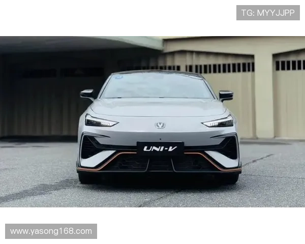 11.49万元!新款长安UNI-V 2.0T开启预订,智能升级